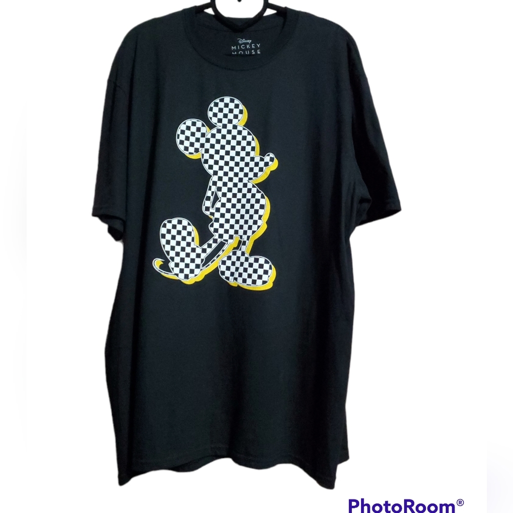 Disney black checkered Mickey Mouse tshirt Xl